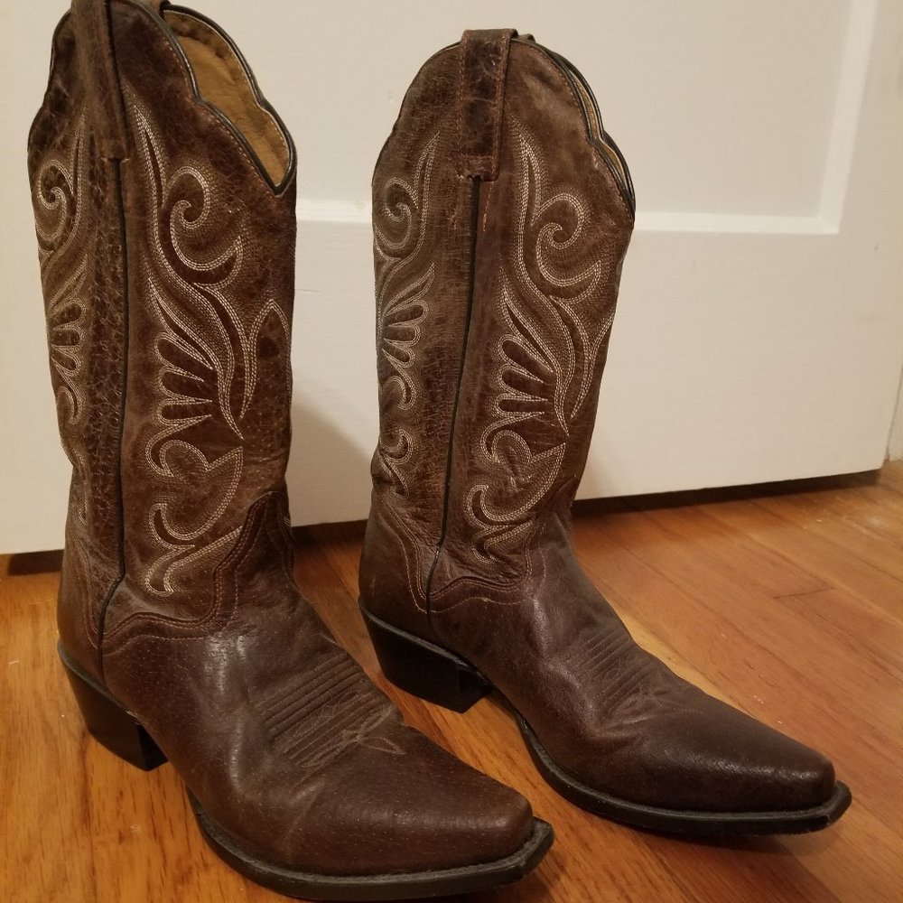 Leather cowgirl boots